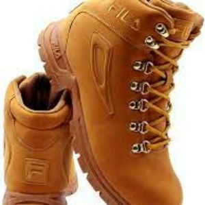 NWOT FILA Hiking Boot Sz 10 